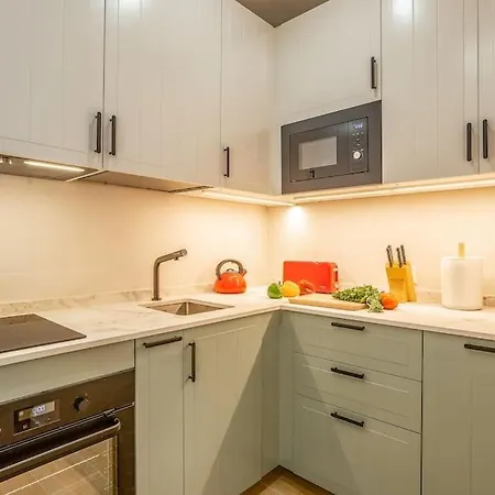 Oleholidays Carolina Golden Mile 300 Metros Playa