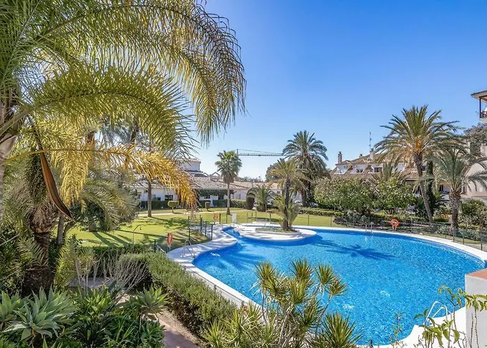 شقة Oleholidays Carolina Golden Mile 300 Metros Playa ماربيا