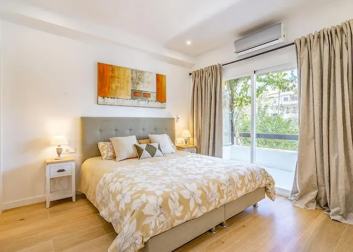 Oleholidays Carolina Golden Mile 300 Metros Playa * Marbella