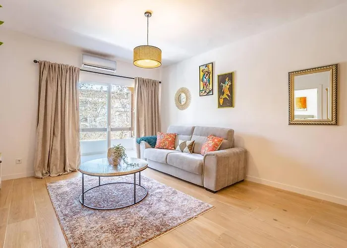 Oleholidays Carolina Golden Mile 300 Metros Playa * ماربيا